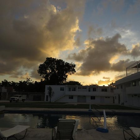 Guest House Stone Wall Residences Cancún Exteriör bild